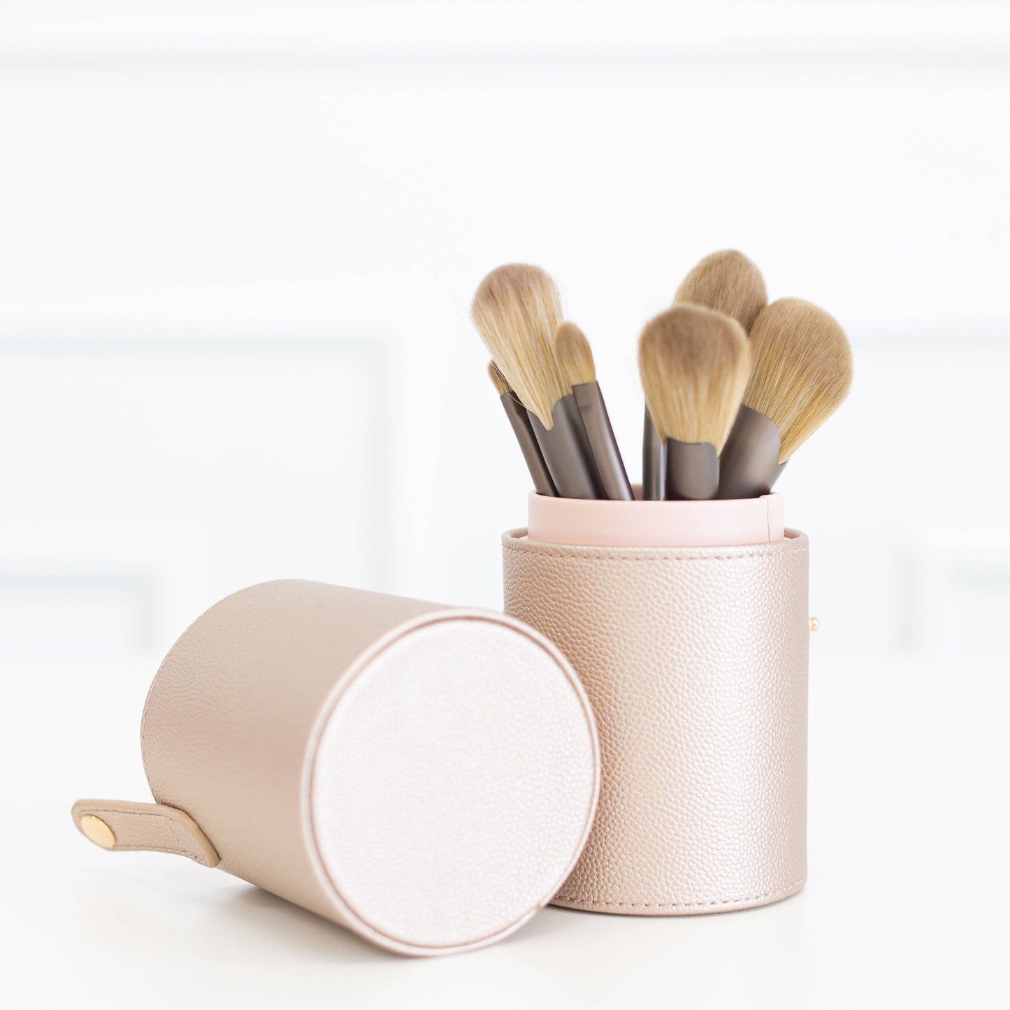 Hollis - Brush Holder