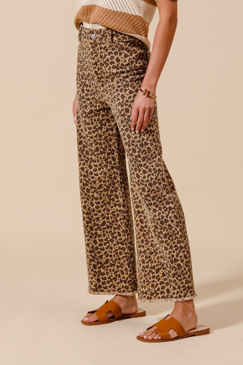 MID RISE LEOPARD TWILL DENIM FRAYED HEM WIDE LEG PANTS