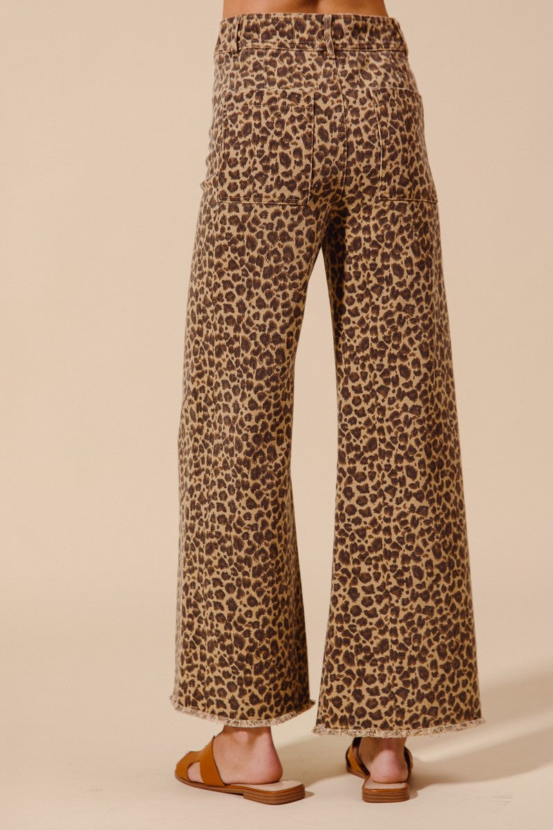 MID RISE LEOPARD TWILL DENIM FRAYED HEM WIDE LEG PANTS