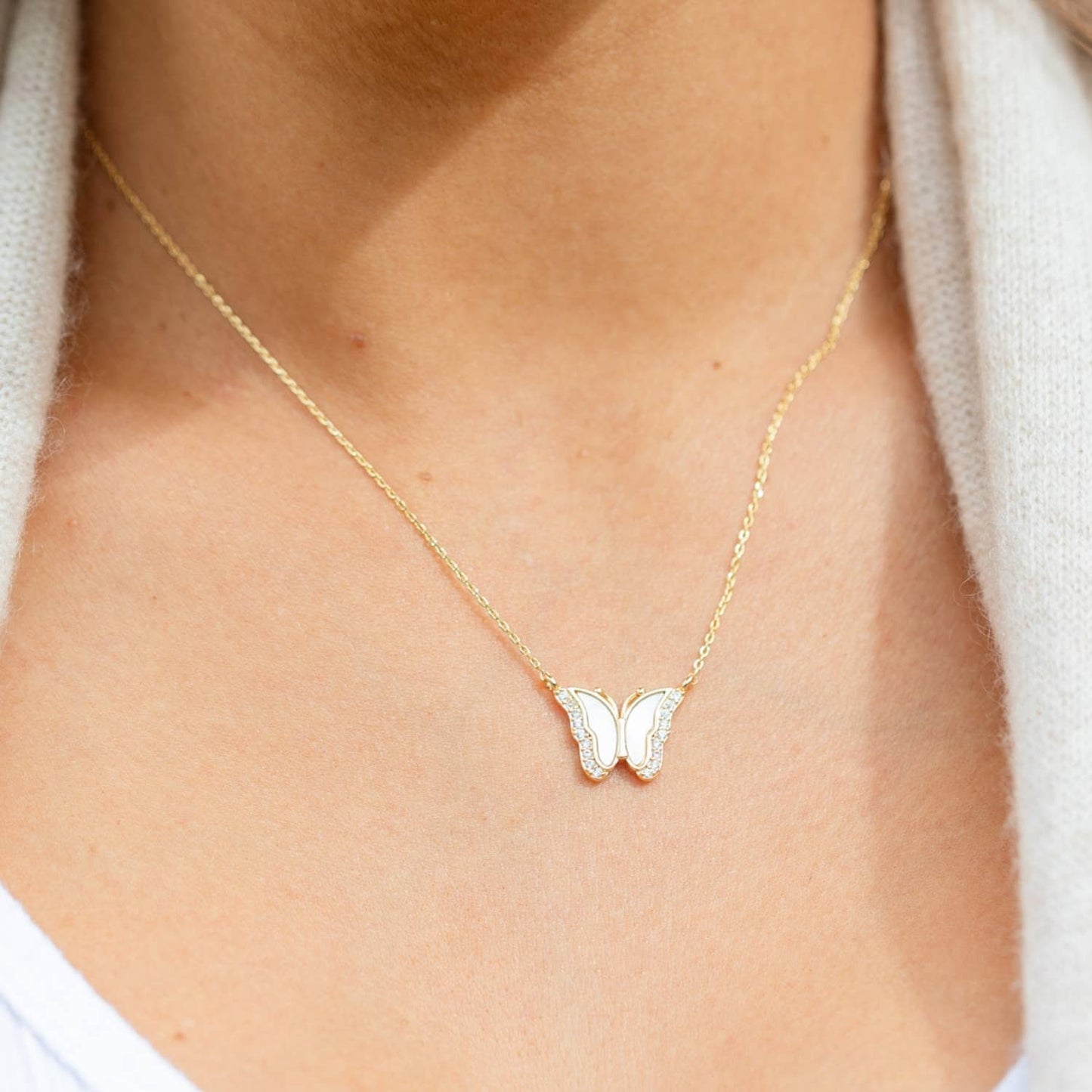 Splendid Iris - My Heart Is Yours, Shell Pave Heart Necklace