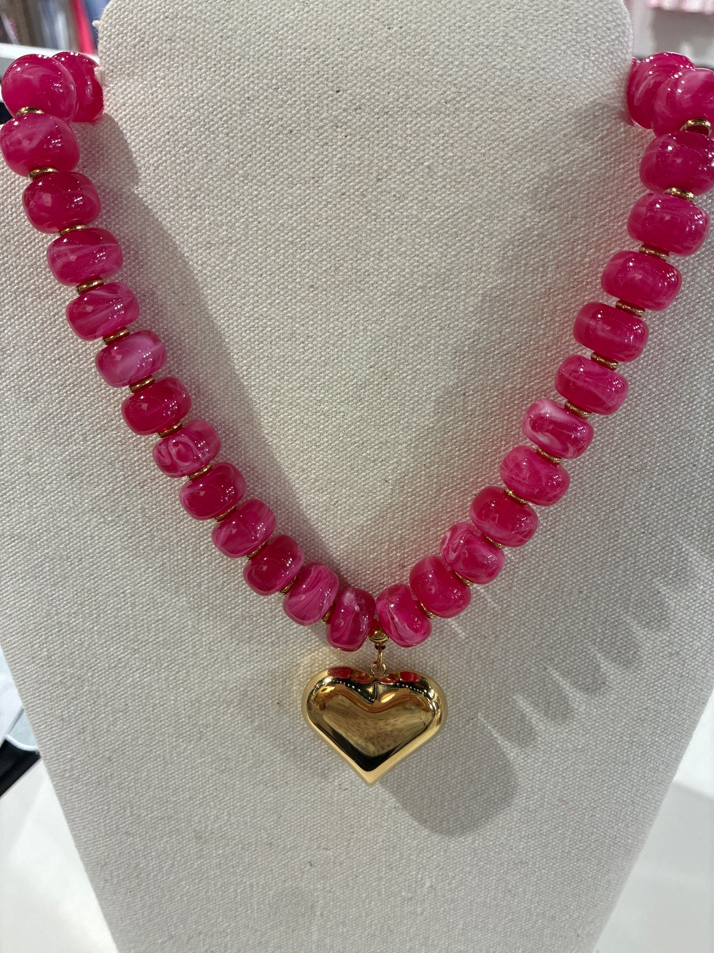 Marble Risen Beaded Heart Pendant Necklace