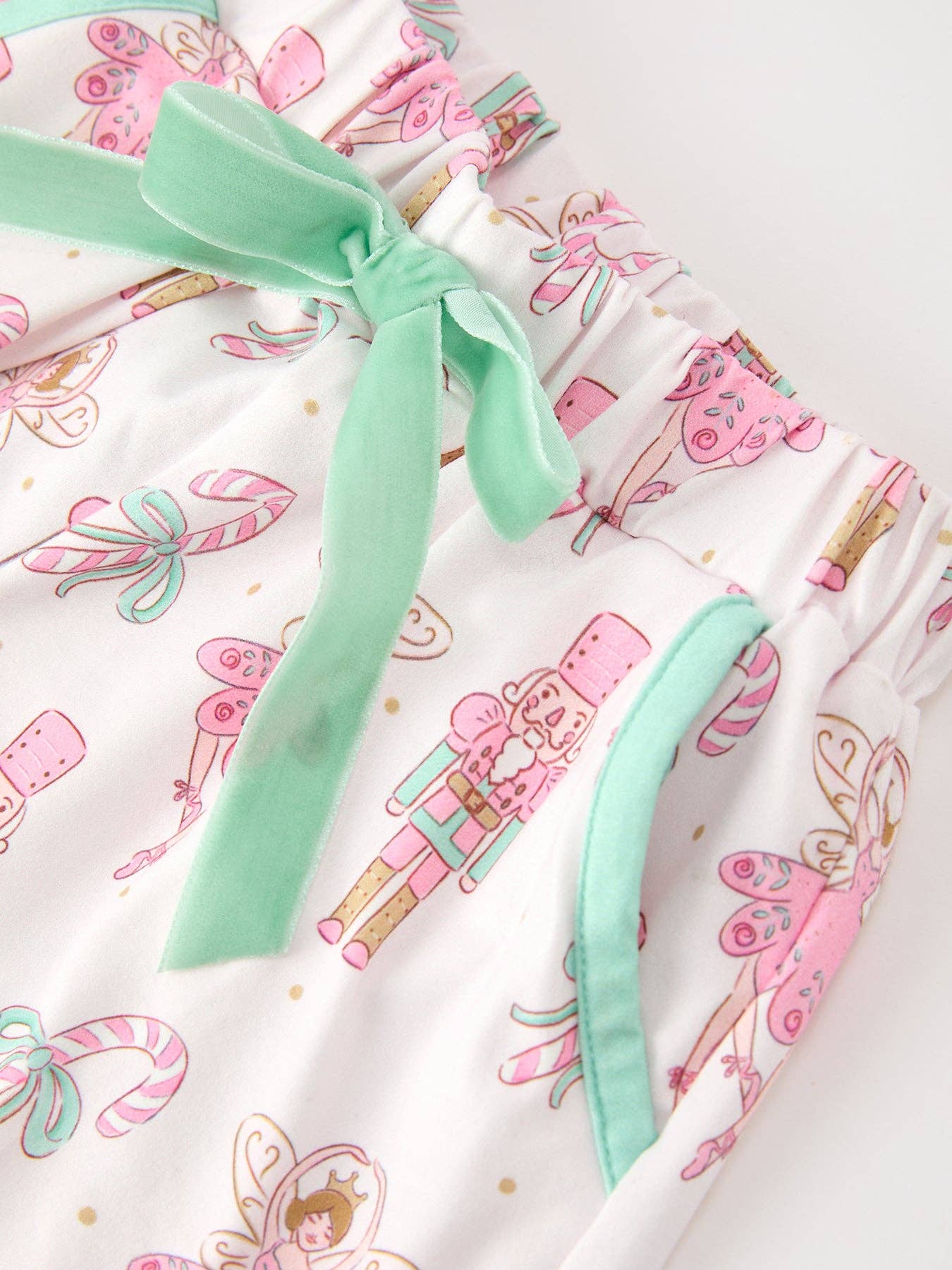 CHB-Christmas Mommy and Me Holiday Print Pajama Set