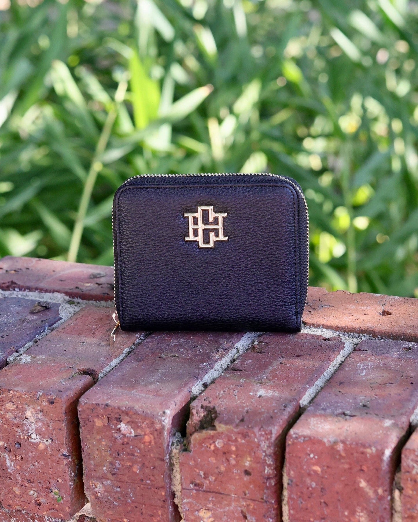 Caroline Hill - Blakely Wallet Black