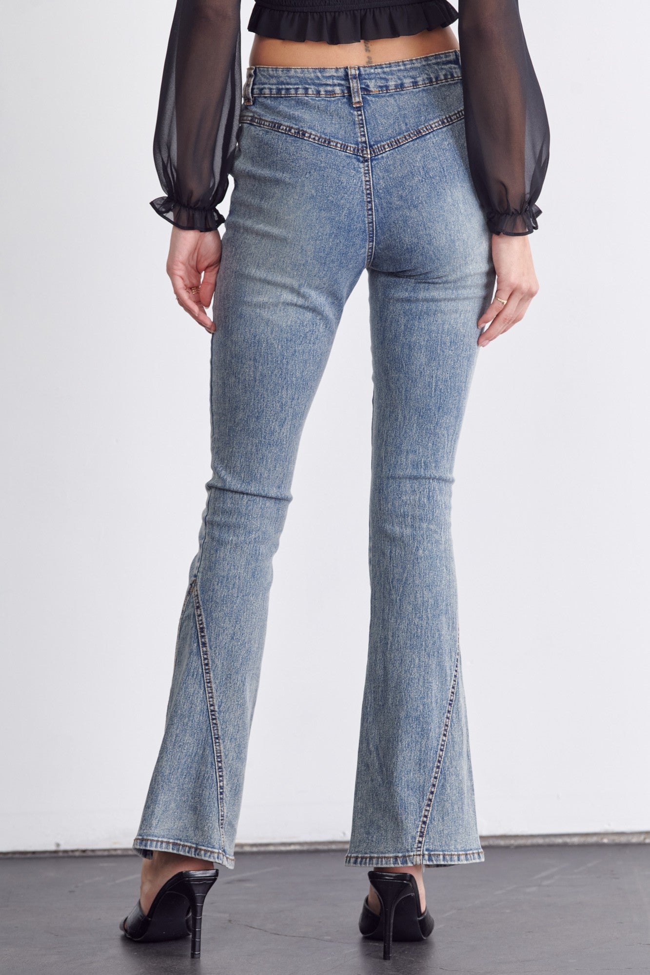 SPLIT HEM FLARE DENIM JEANS