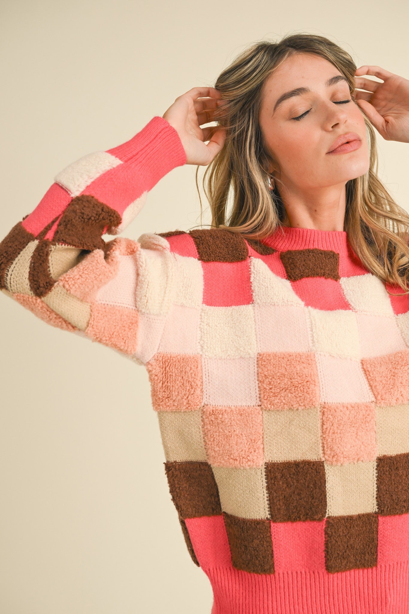 COLORFUL TEXTURED CHECKERED PULLOVER