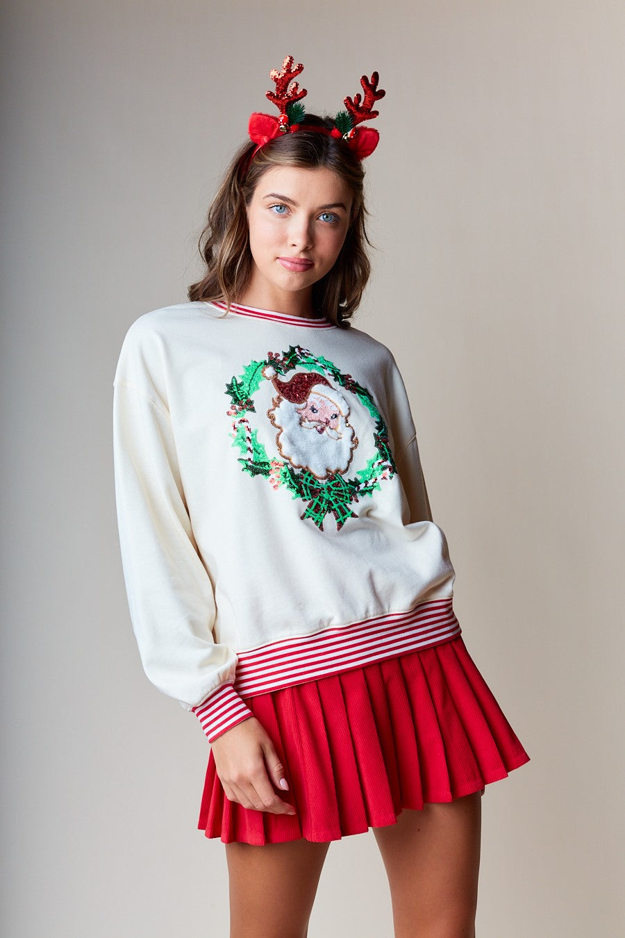 Santa Wreath Sequin Embellished Sweatshirt