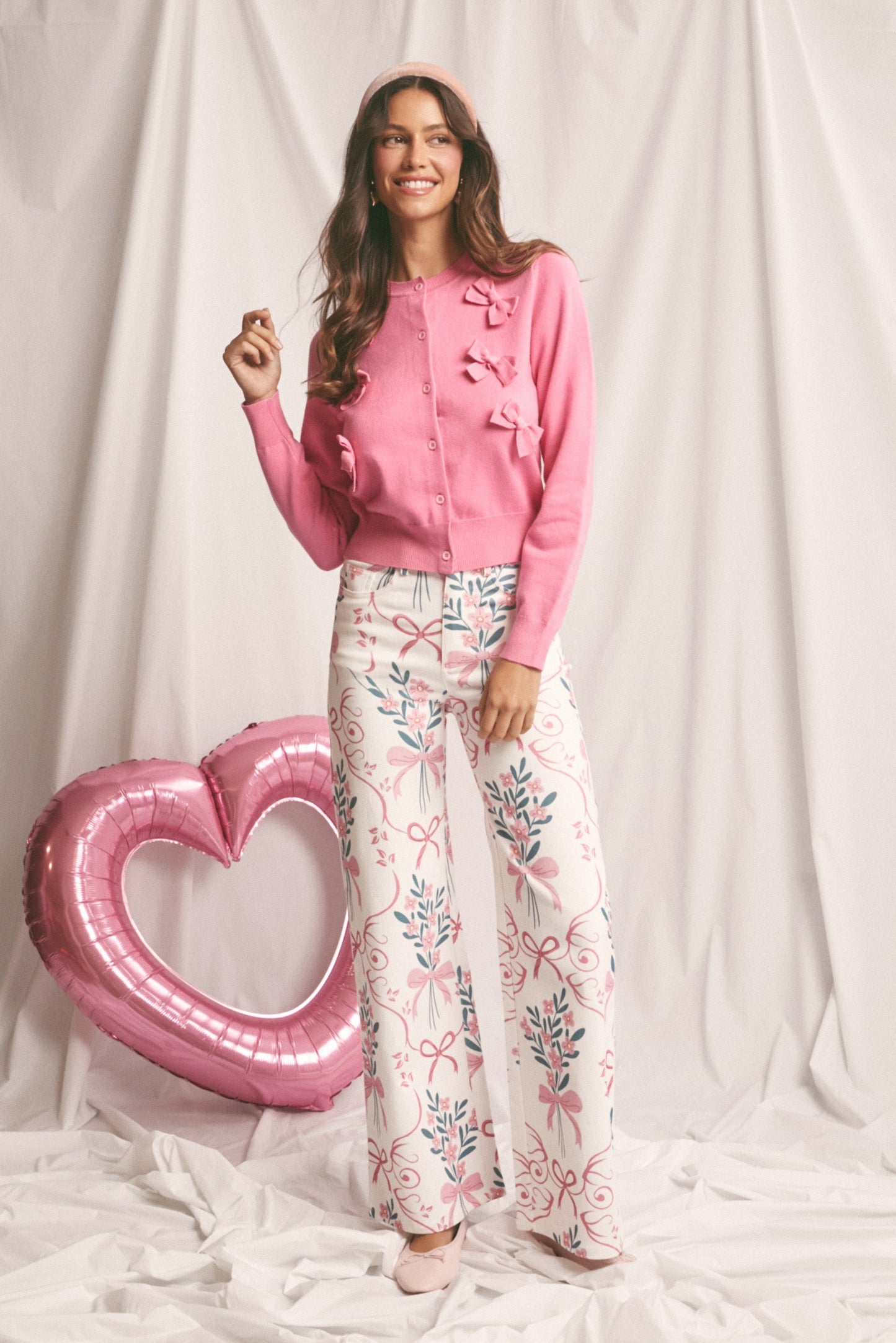 Comfy Stretch Flower & Bow Print Wide Leg Jeans
