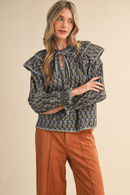 Floral Flutter Sleeve Contrast Binding Top