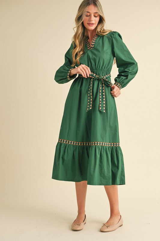 EMBROIDERED PUFF SLEEVE MIDI DRESS