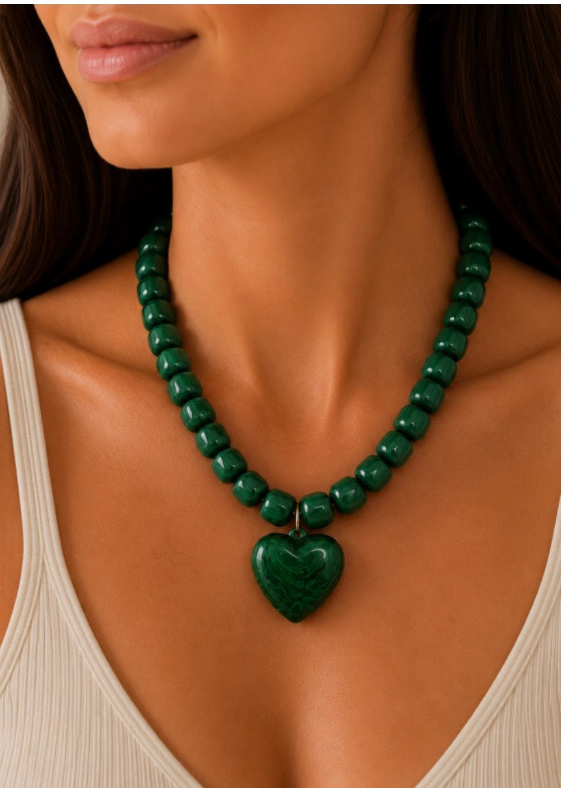 HEART RESIN NECKLACE - GREEN