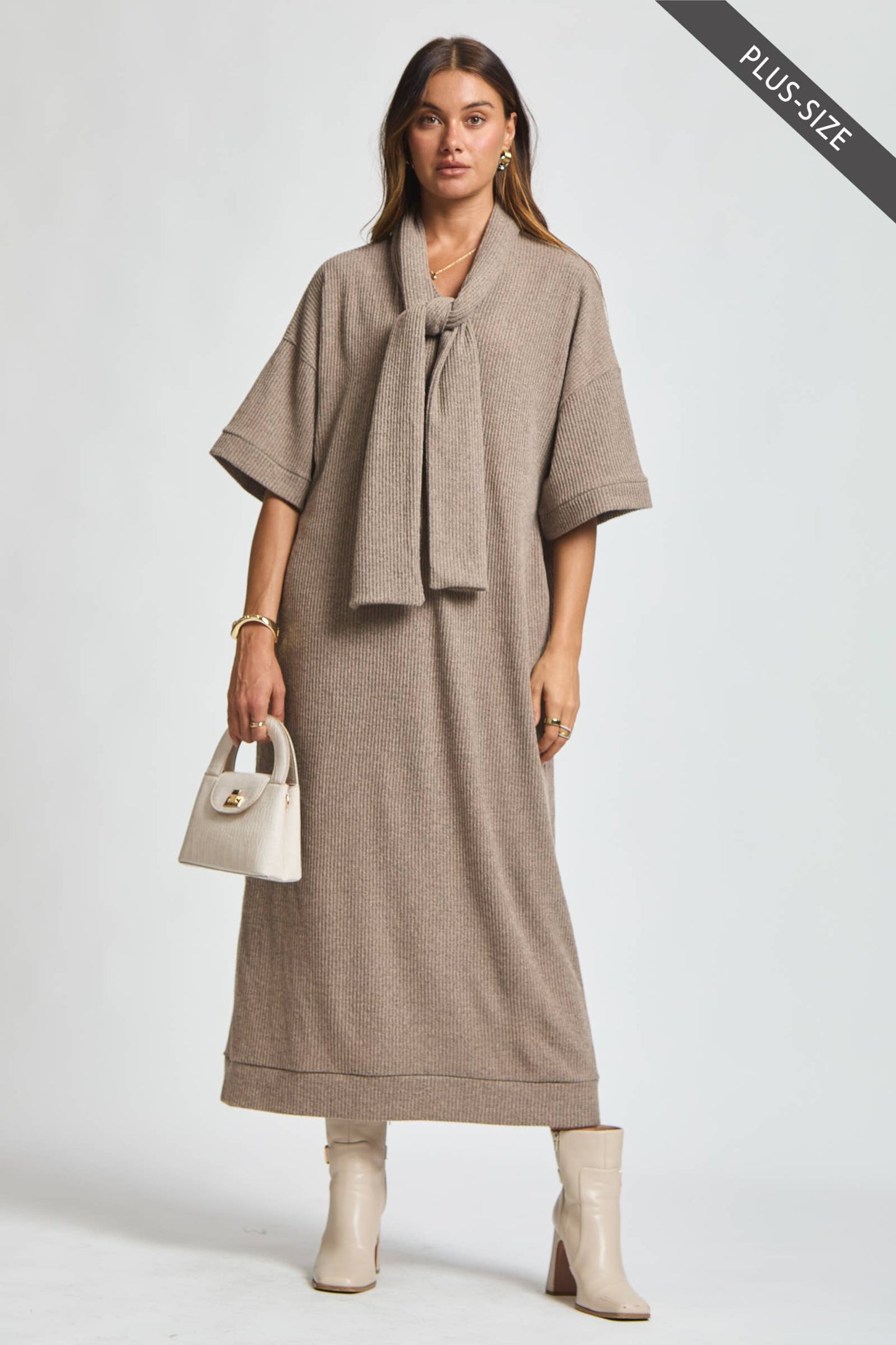 Dear Scarlett - PLUS SIZE Relaxed Fit Ribbed Maxi Dress