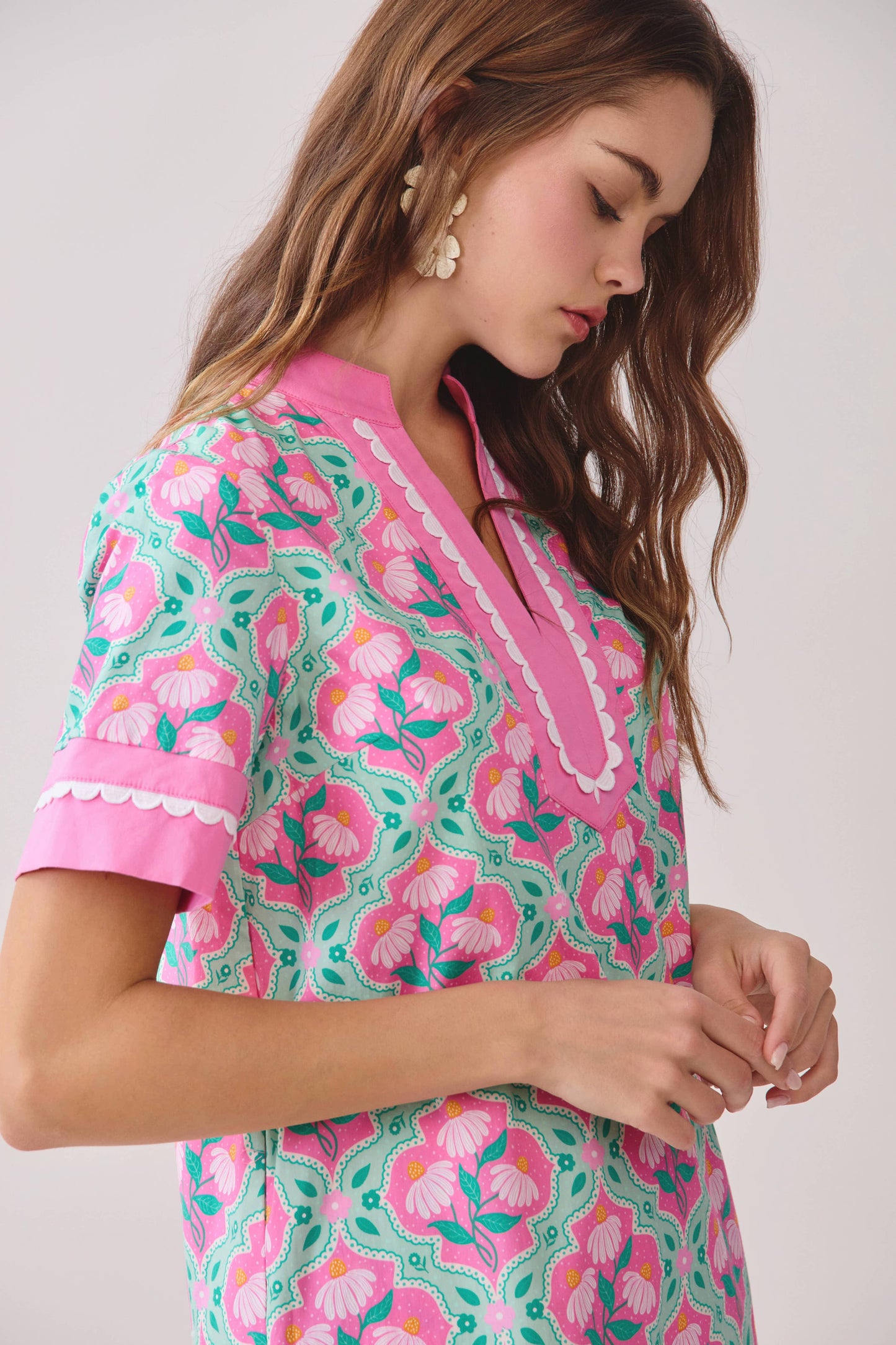 Colorful Floral Print Contrast Borders Shift Dress