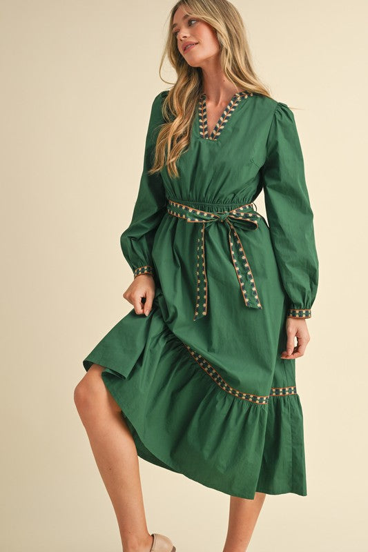 EMBROIDERED PUFF SLEEVE MIDI DRESS