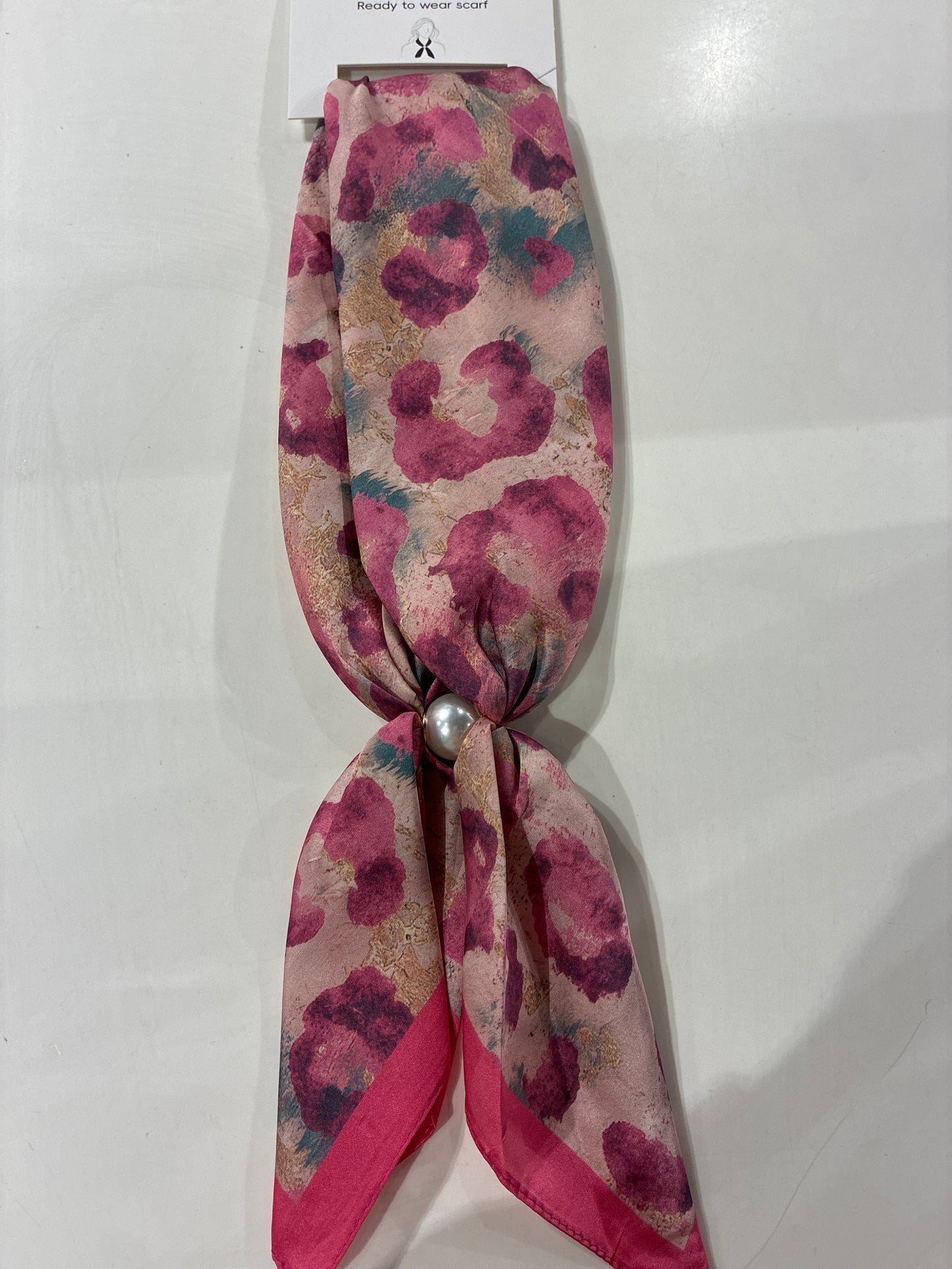 Women's Trendy Magnetic Scarf
