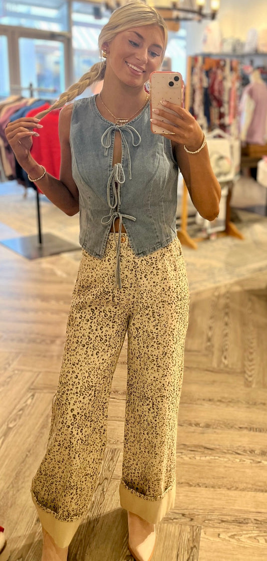 Light denim bow tie sleeveless shirt