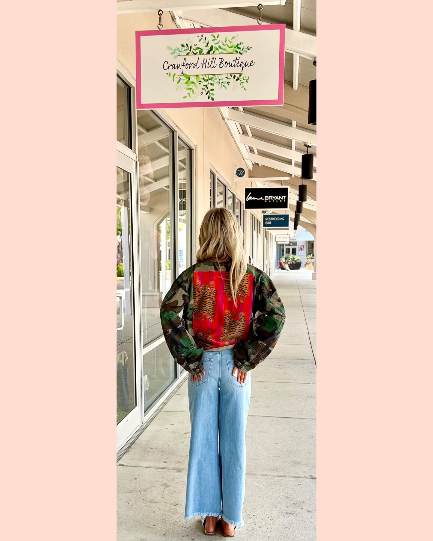 CAMO CROPPED PINK TIGER JACKET