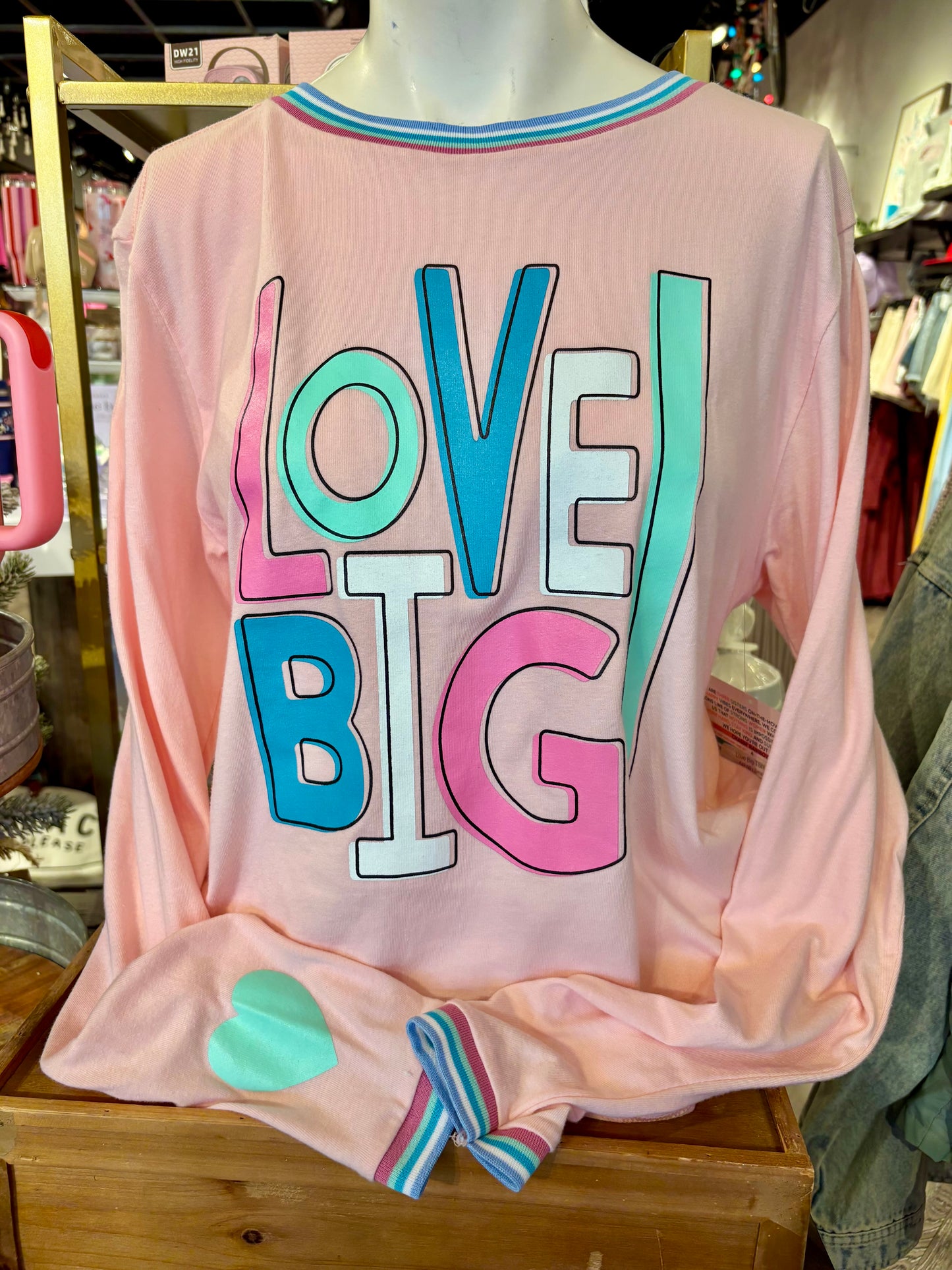 Love Big TShirt