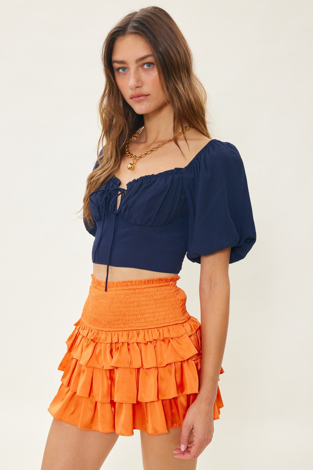 PUFF SHORT SLV FRONT RUCHED CROP TOP