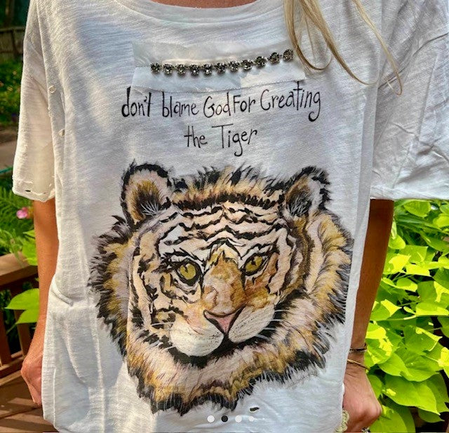 Wingless Tiger Distressed  T-Shirt